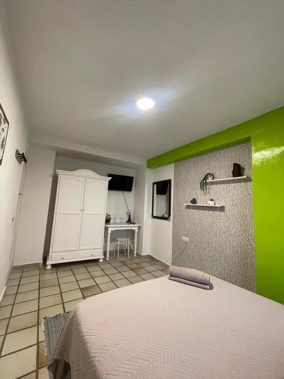 Séjour chez l'habitant Muy Centrica. *